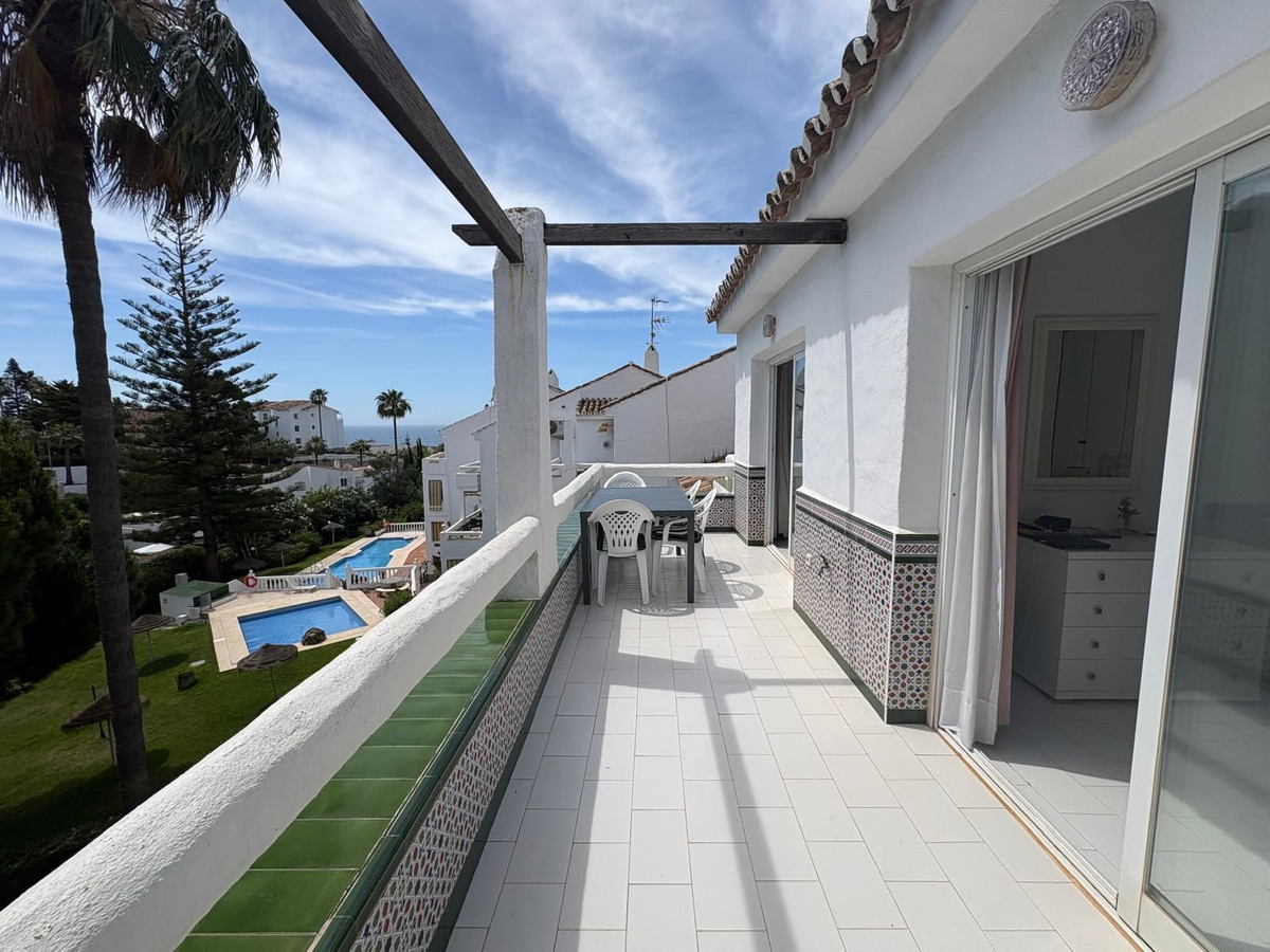 Ático de 3 Dormitorios y 2 Baños en venta en Málaga