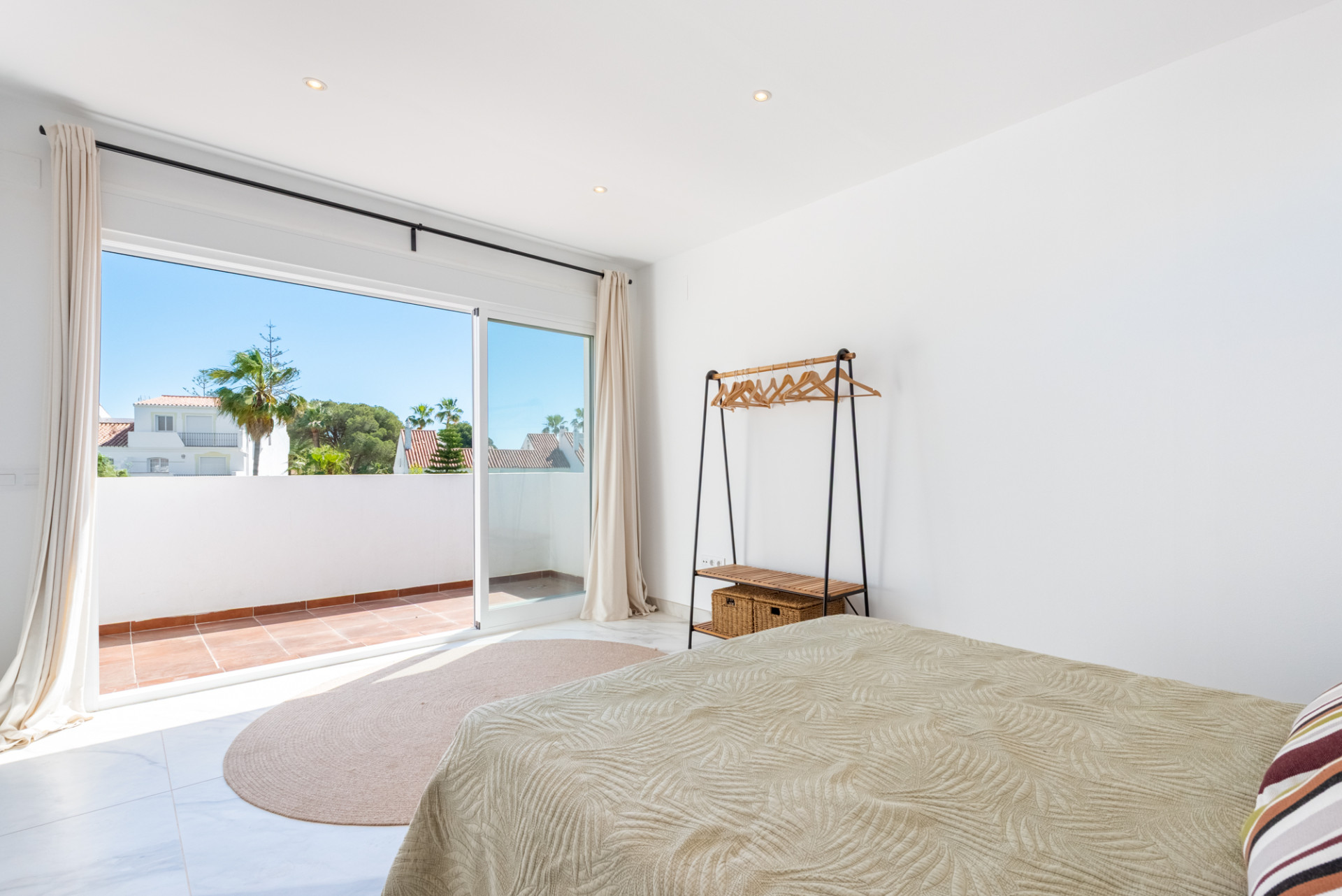 Casa Adosada de 4 Dormitorios y 3 Baños en venta en Estepona