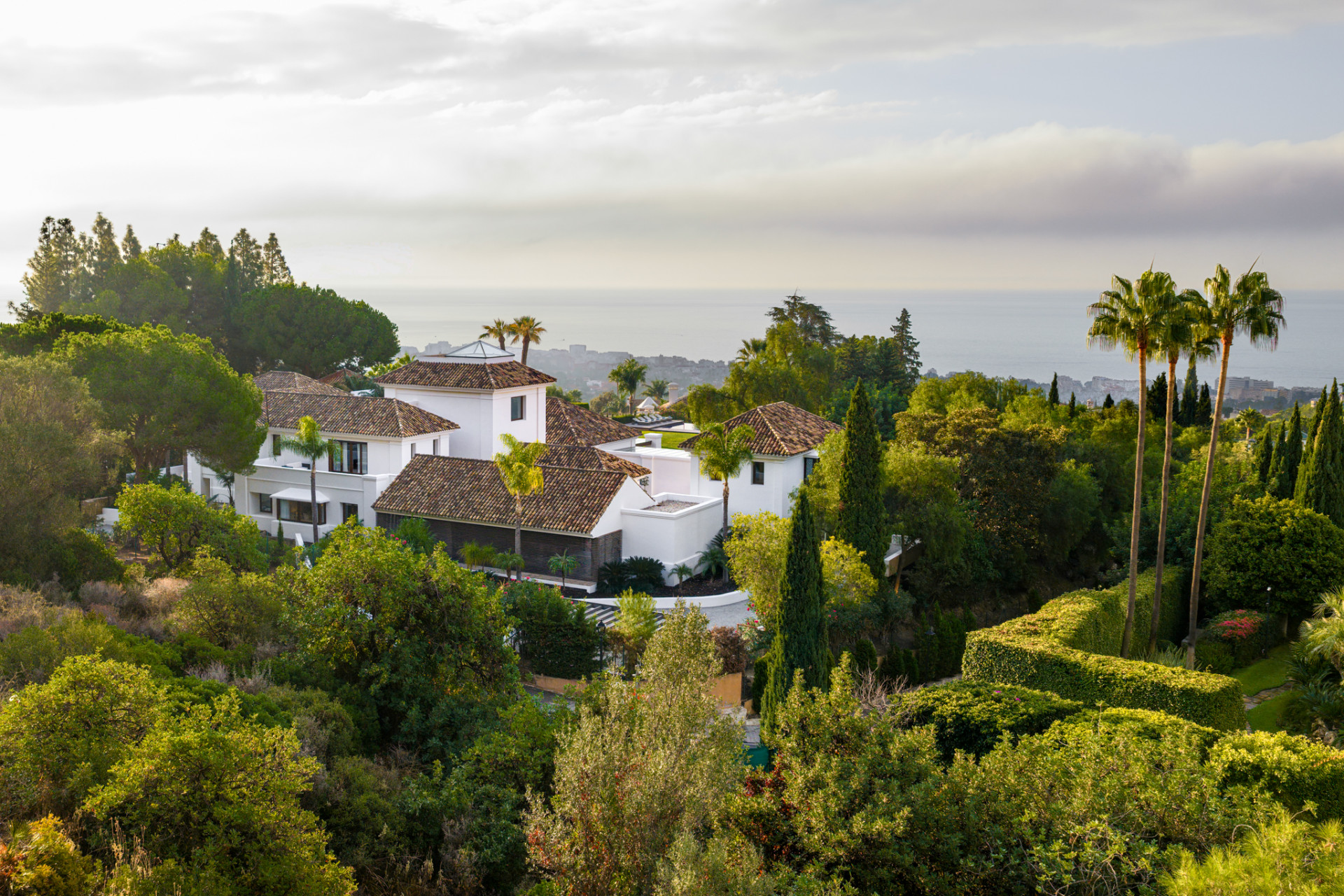 Casa de 6 Dormitorios y 3 Baños en venta en Milla de Oro, Marbella