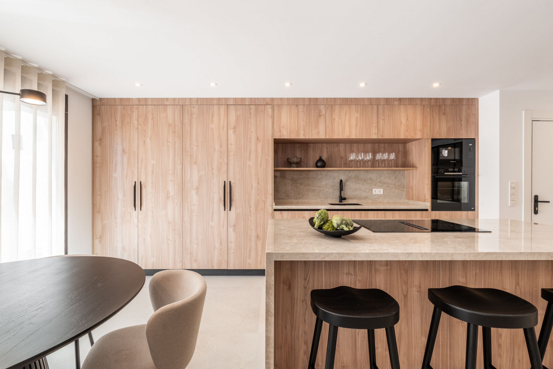 Piso de 3 Dormitorios y 2 Baños en venta en Nueva Andalucía, Marbella