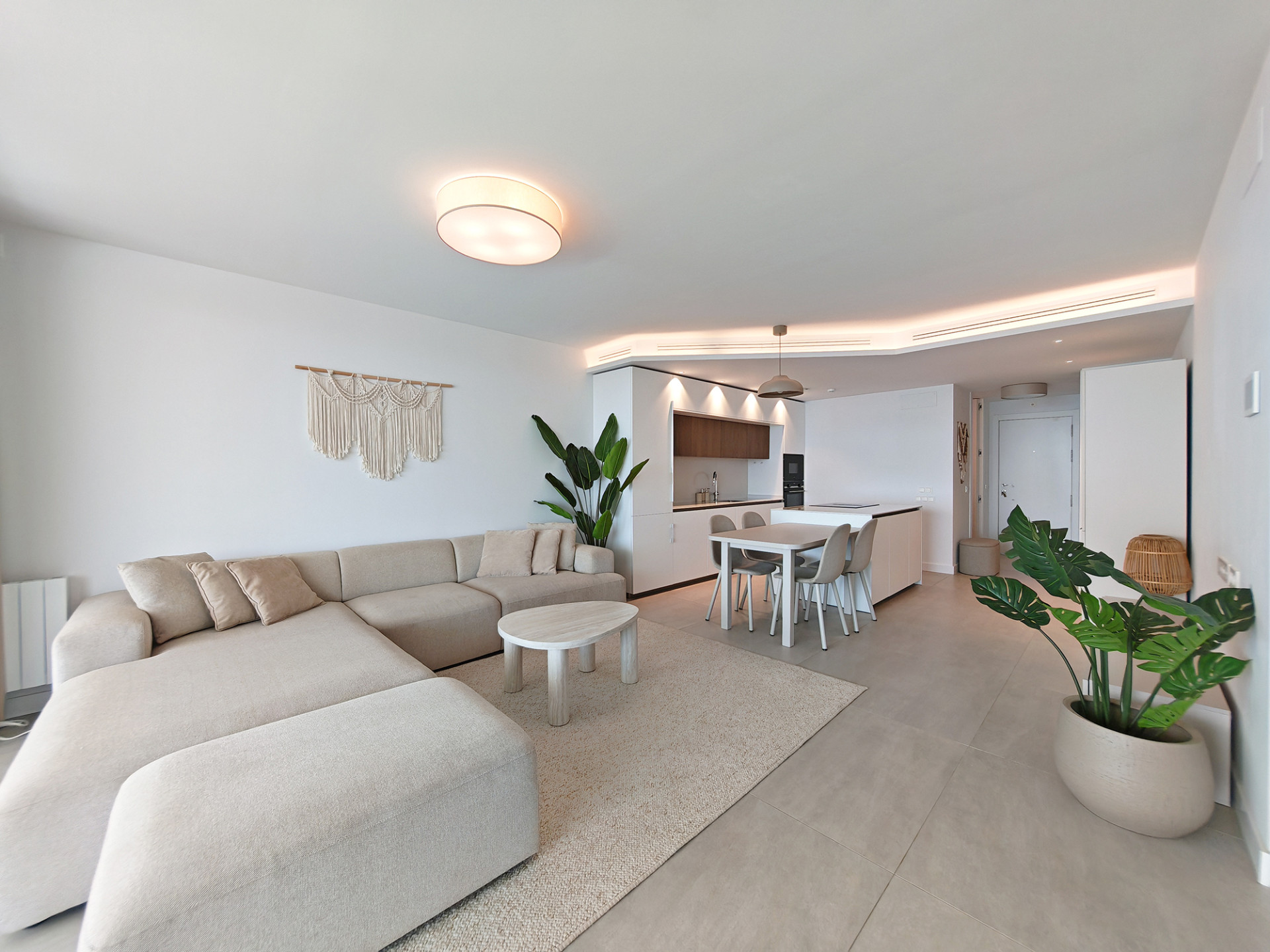 Piso de 2 Dormitorios en venta en Benalmádena Costa