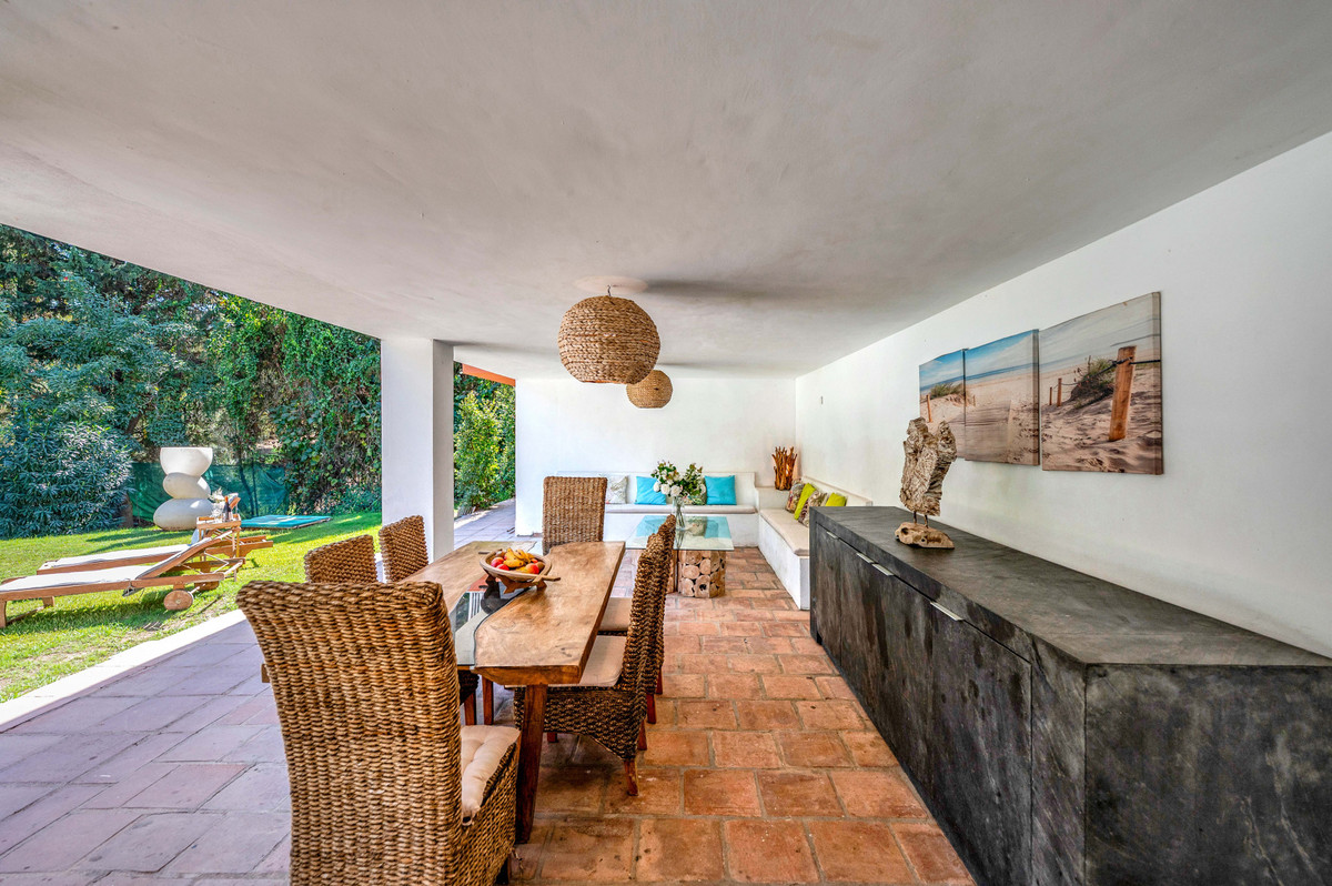 Casa de 5 Dormitorios y 4 Baños en venta en Sotogrande