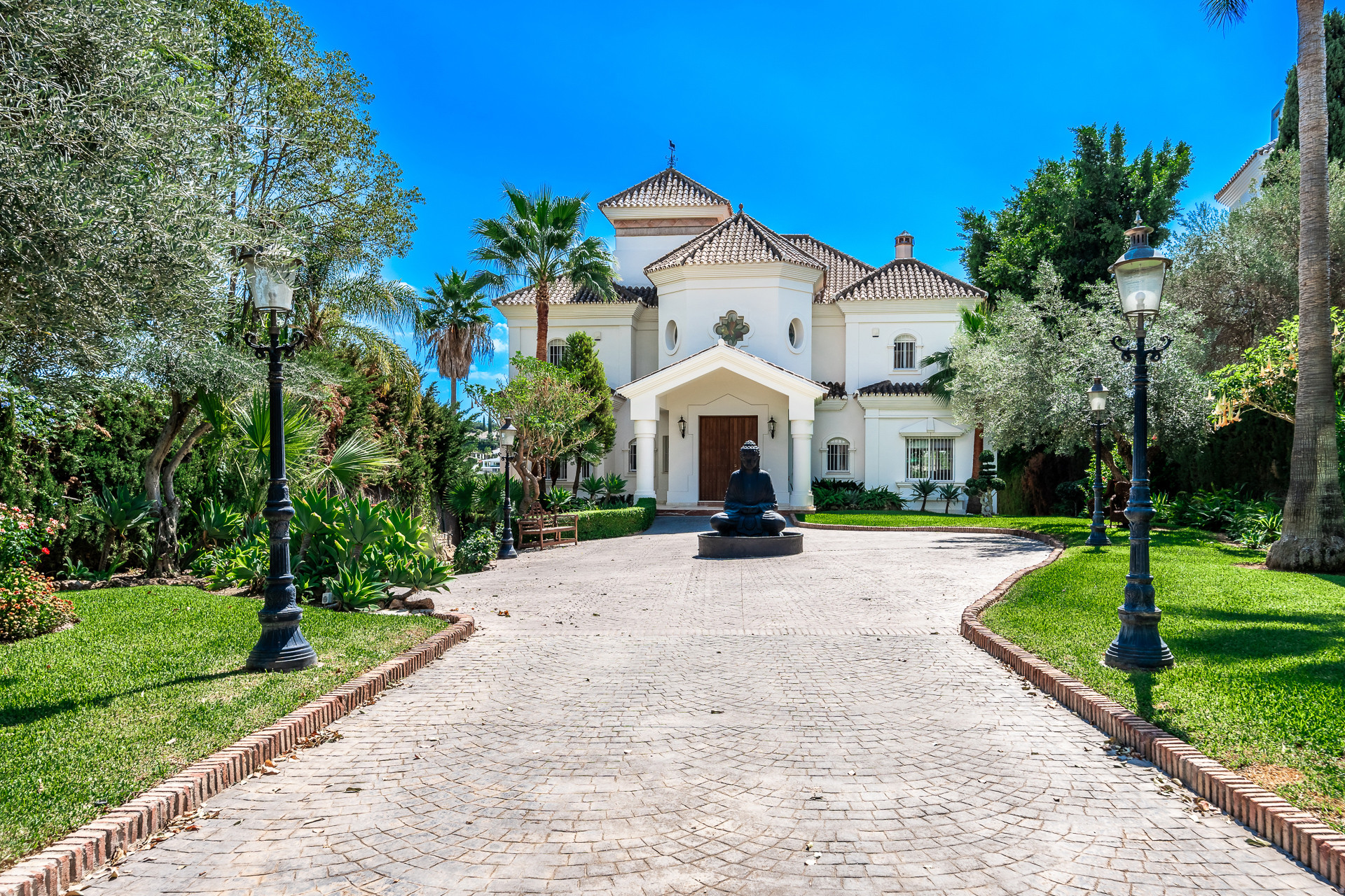 7 Slaapk. - Villa te koop in Nueva Andalucia, Marbella