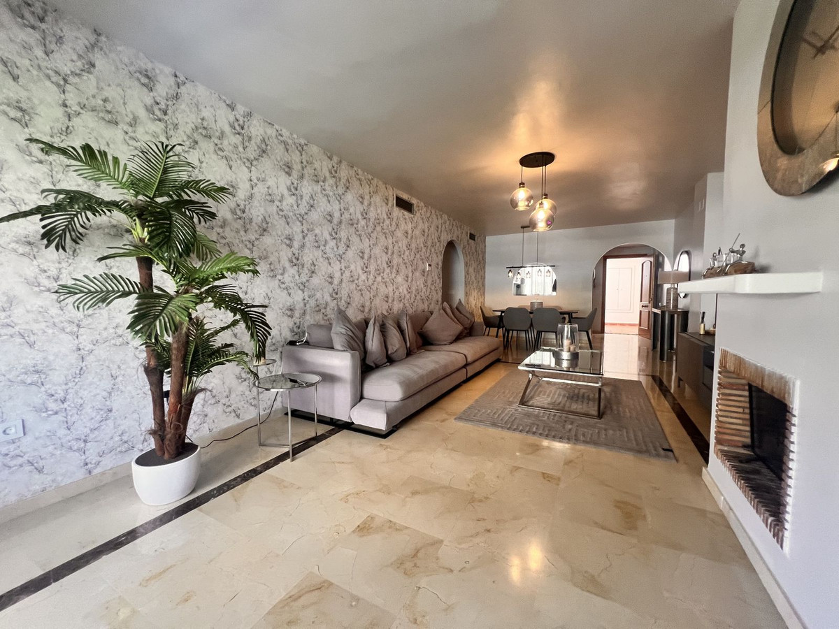 2 Bed - Apartment for Sale in Guadalmina Alta, San Pedro de Alcántara