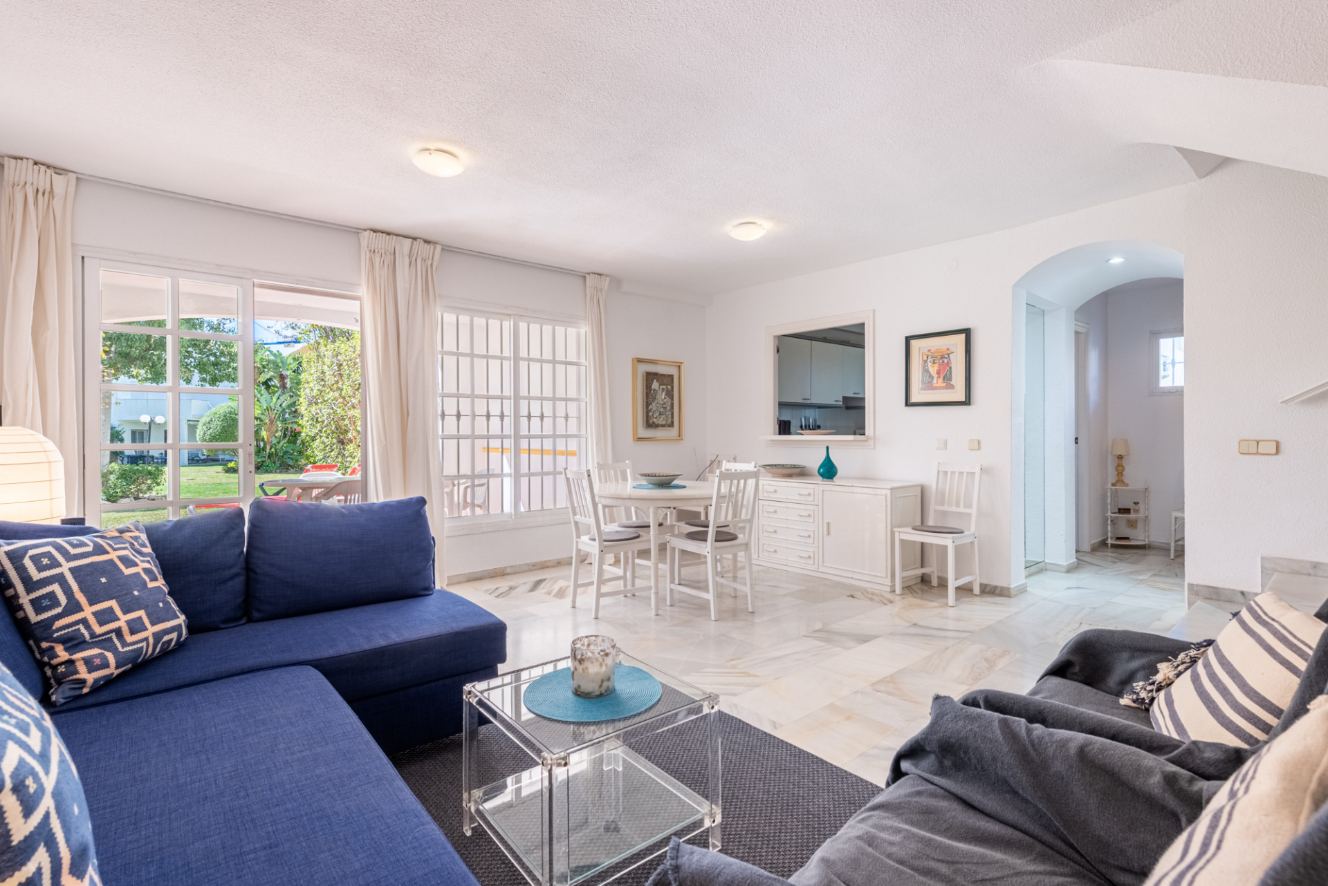 Casa Adosada de 4 Dormitorios y 3 Baños en venta en Estepona