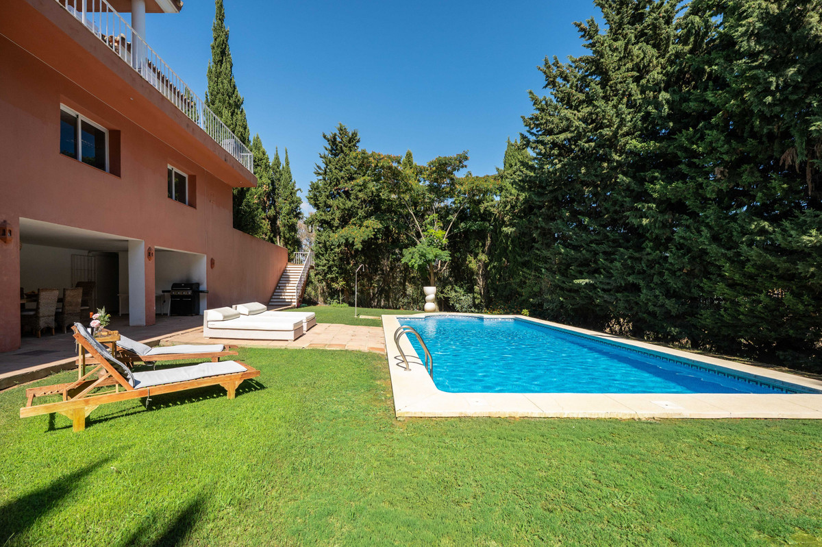 Casa de 5 Dormitorios y 4 Baños en venta en Sotogrande