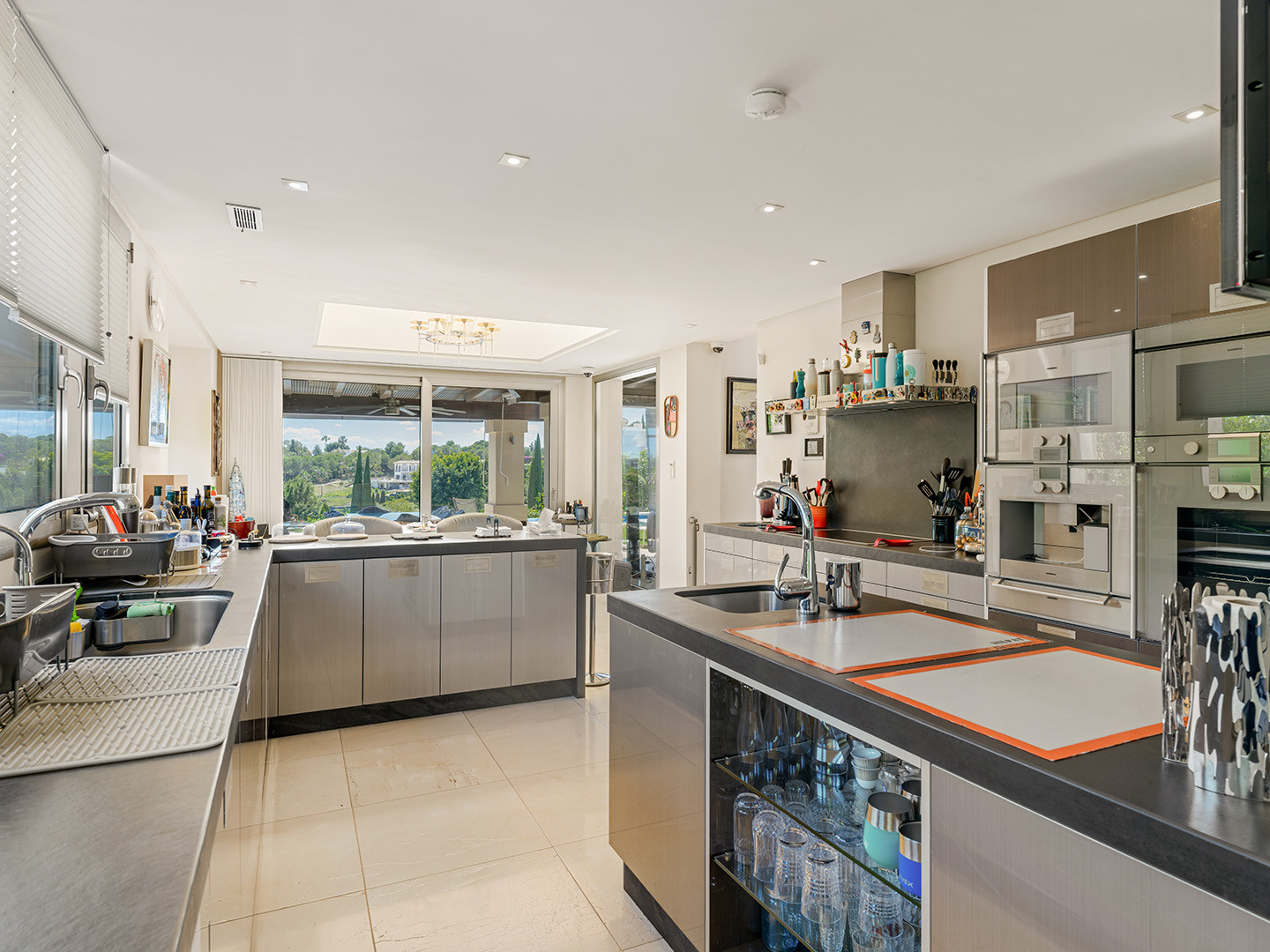 Casa de 5 Dormitorios en venta en Los Flamingos, Benahavís