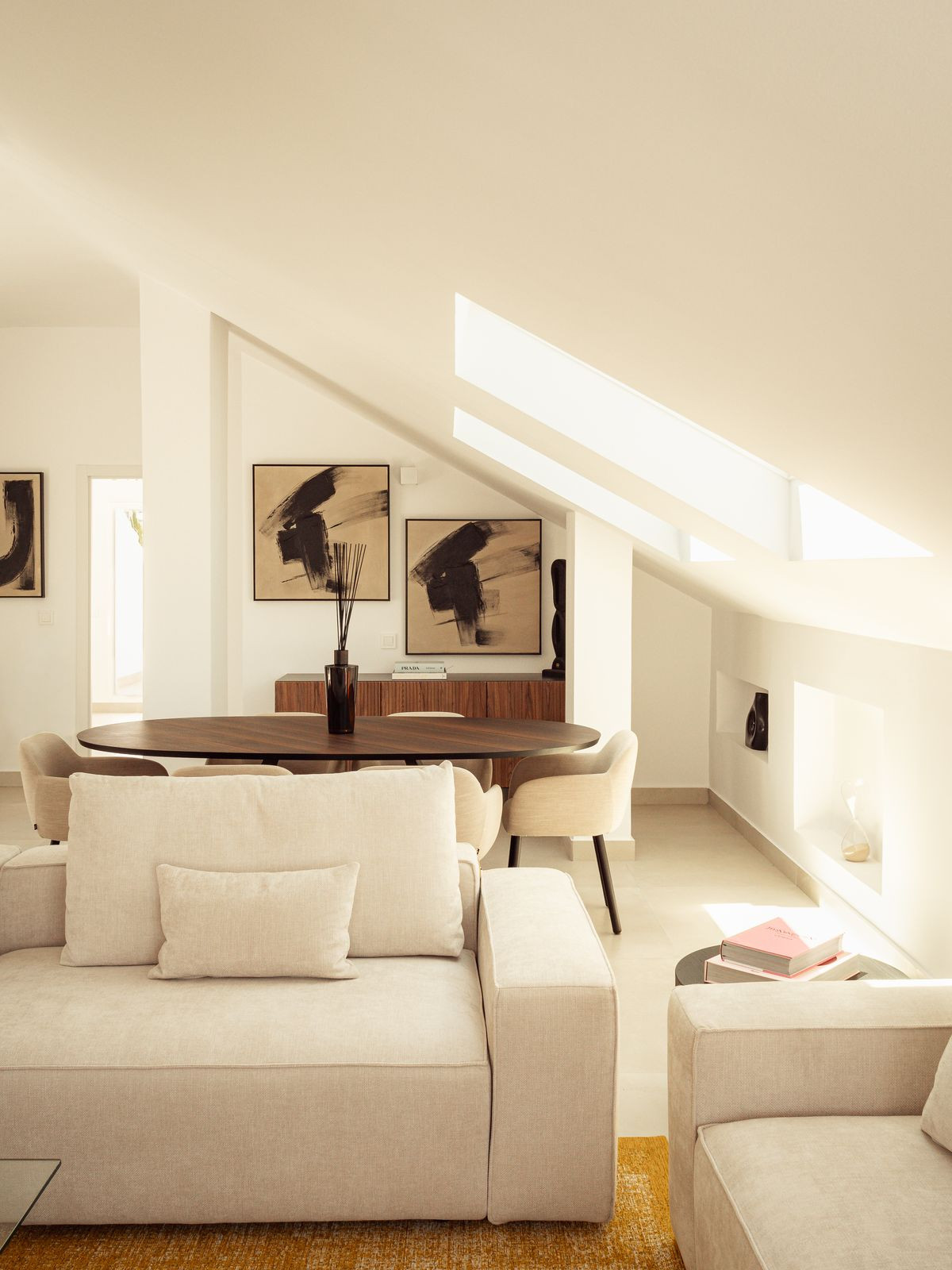 3 Bed, 3 Bath - Penthouse for Sale in Nueva Andalucia, Marbella