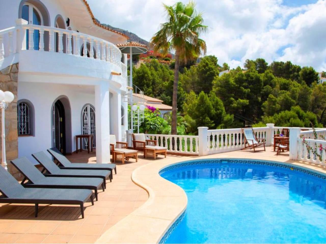 Casa Adosada de 4 Dormitorios y 3 Baños en venta en Altea