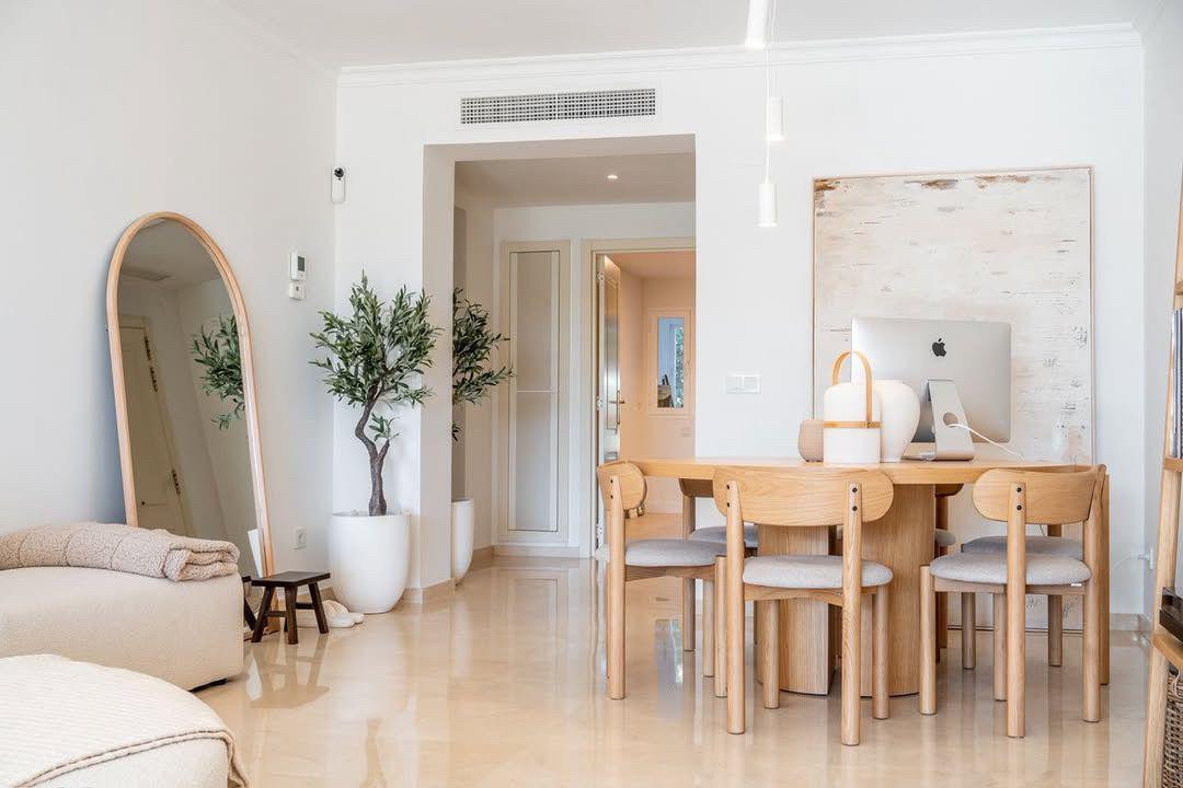 Piso de 2 Dormitorios y 2 Baños en venta en La Quinta, Benahavís