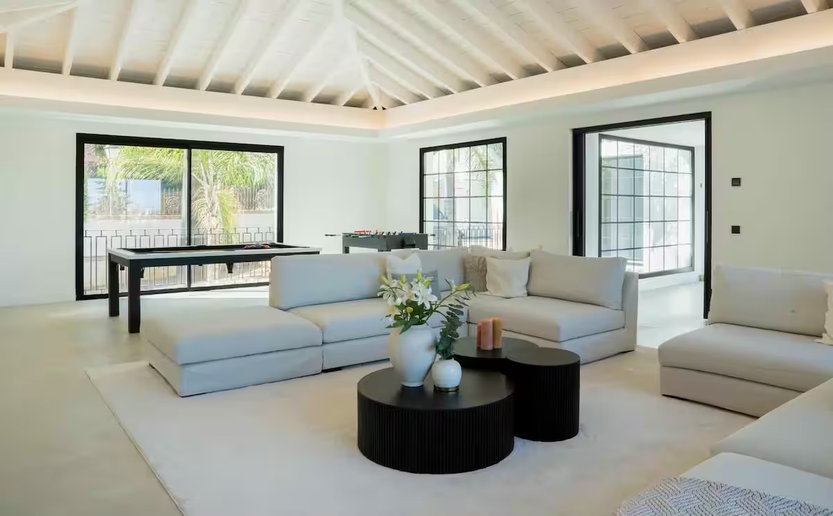 Casa de 5 Dormitorios en venta en Nueva Andalucía, Marbella