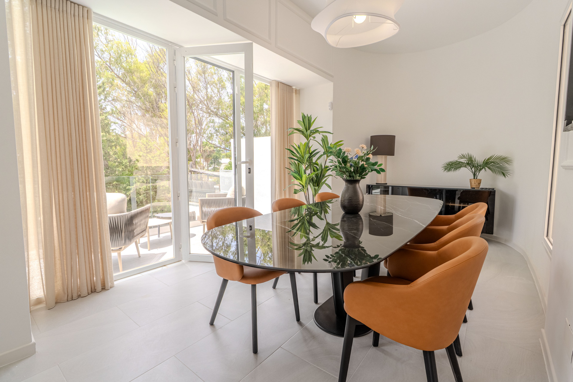 Casa de 4 Dormitorios en venta en Nueva Andalucía, Marbella