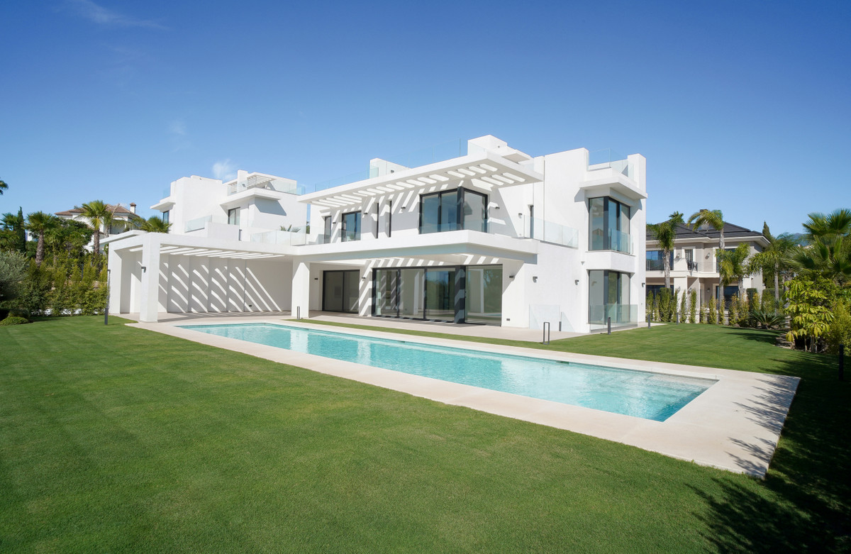 Casa de 5 Dormitorios y 7 Baños en venta en Benahavís