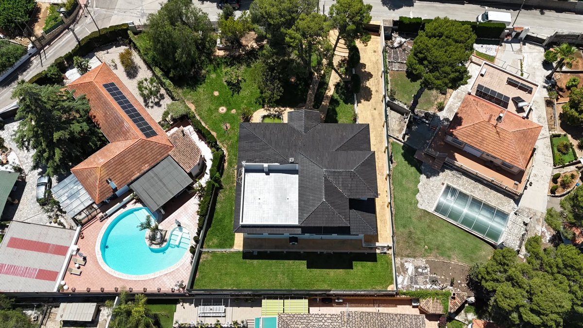 Casa de 4 Dormitorios y 3 Baños en venta en Picassent