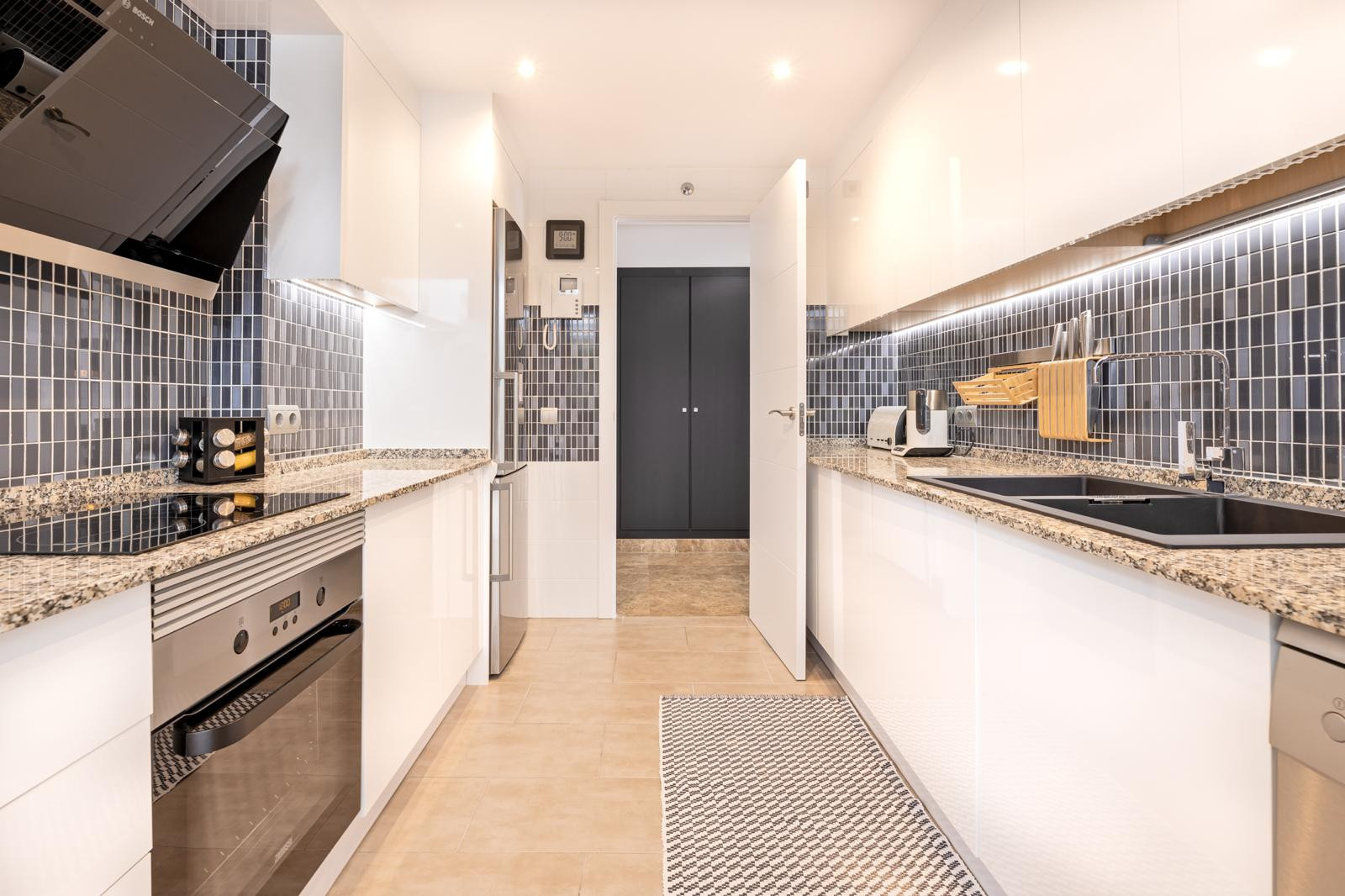 Piso de 2 Dormitorios en venta en Estepona