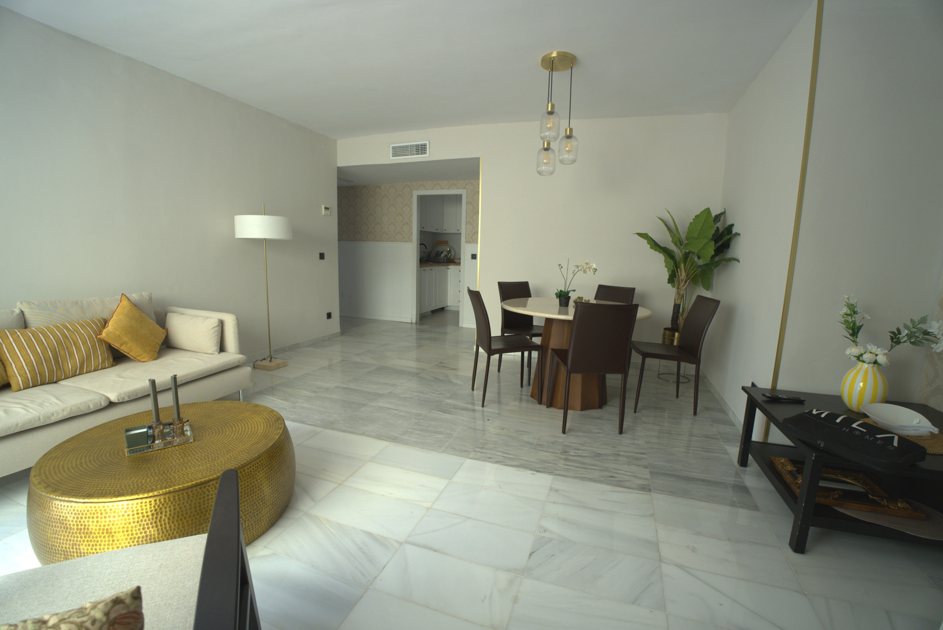Piso de 3 Dormitorios en alquiler en Puerto Banús, Marbella