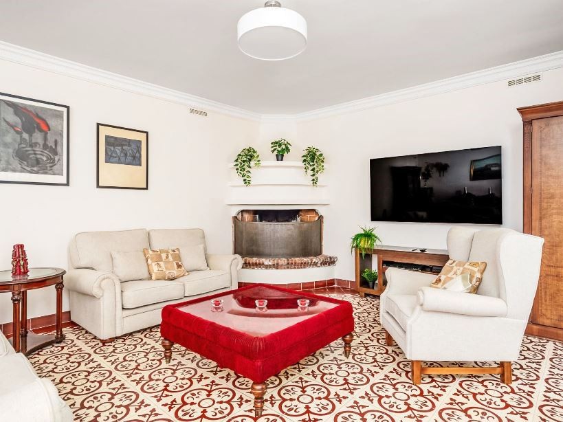 Casa Adosada de 5 Dormitorios y 3 Baños en venta en Fuengirola