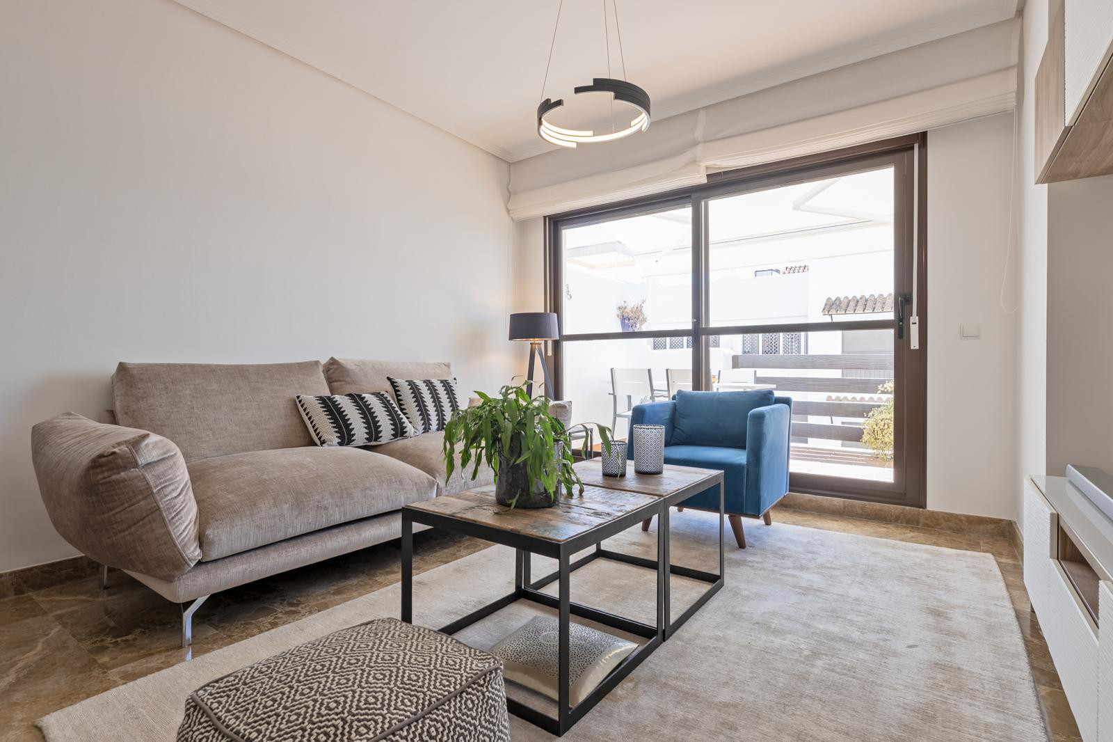 Piso de 2 Dormitorios en venta en Estepona