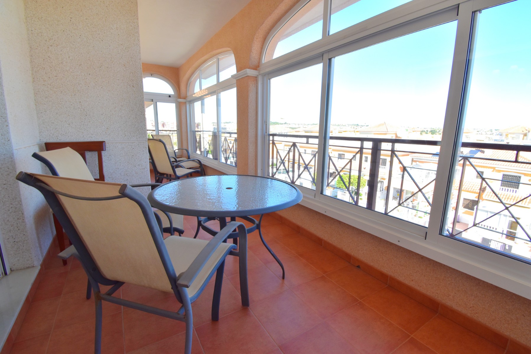 Casa Adosada de 3 Dormitorios en venta en Orihuela Costa