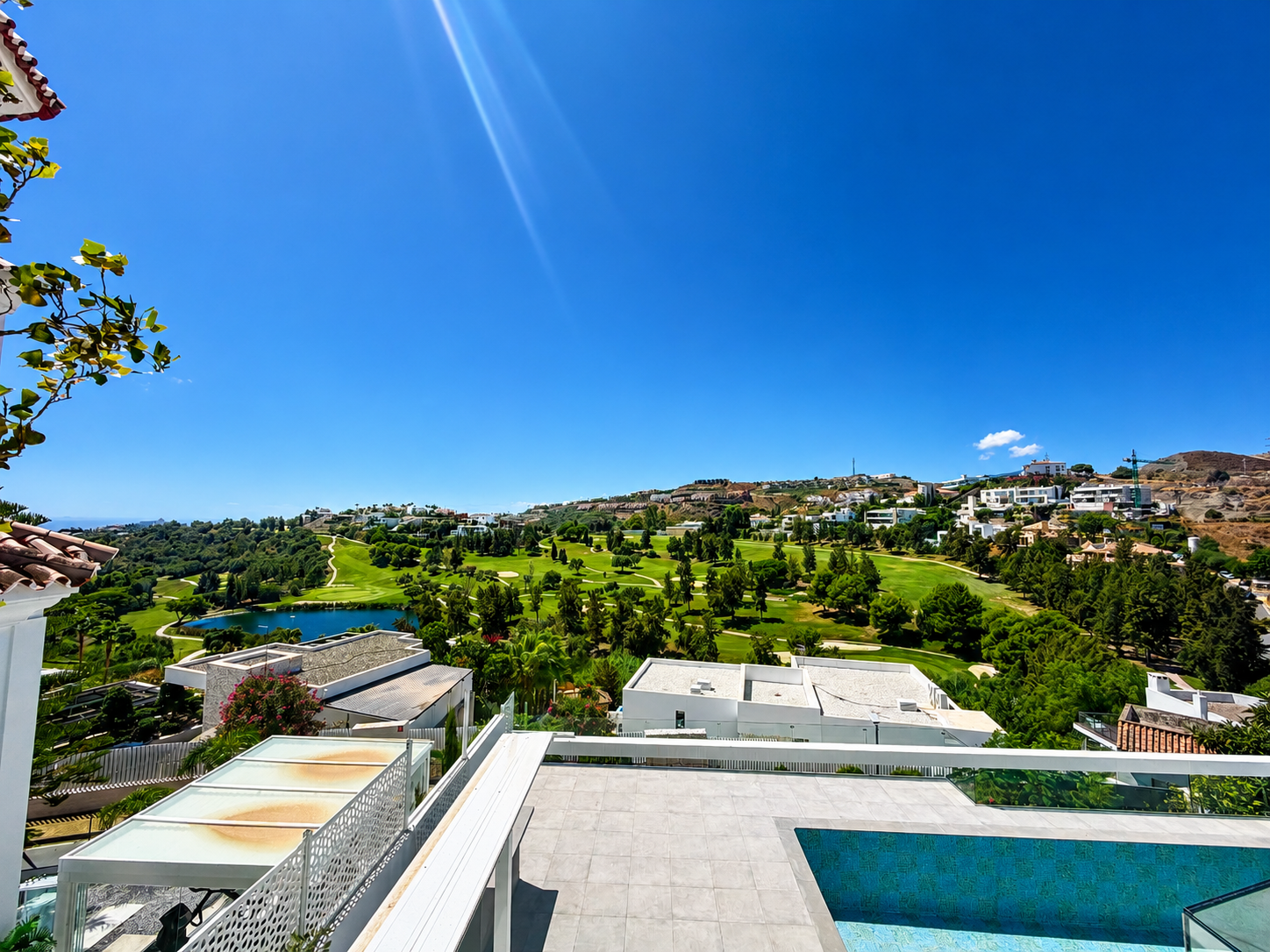 5 спални - Вила за продажба в La Alqueria, Benahavis