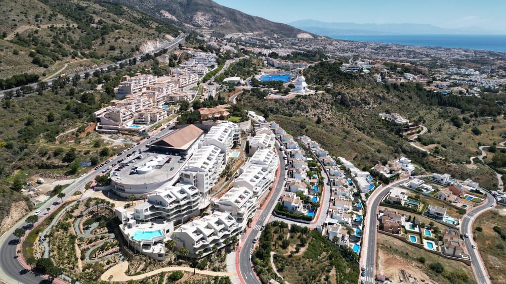 3 Bed - Apartment for Sale in Benalmadena Costa