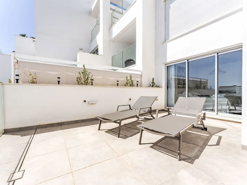Piso de 3 Dormitorios y 3 Baños en venta en Arroyo de la Miel, Benalmádena