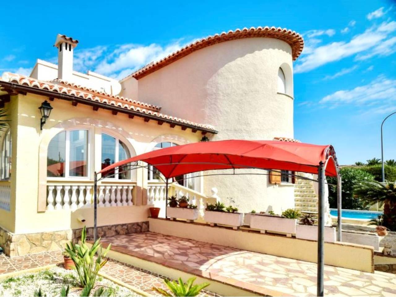 Casa Adosada de 6 Dormitorios en venta en El Puerto, Dénia