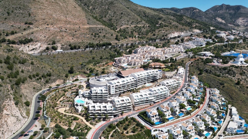 3 Bed - Apartment for Sale in Benalmadena Costa