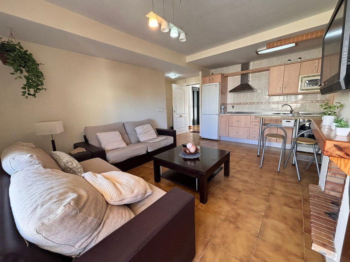 Piso de 1 Dormitorio y 1 Baño en venta en Calahonda