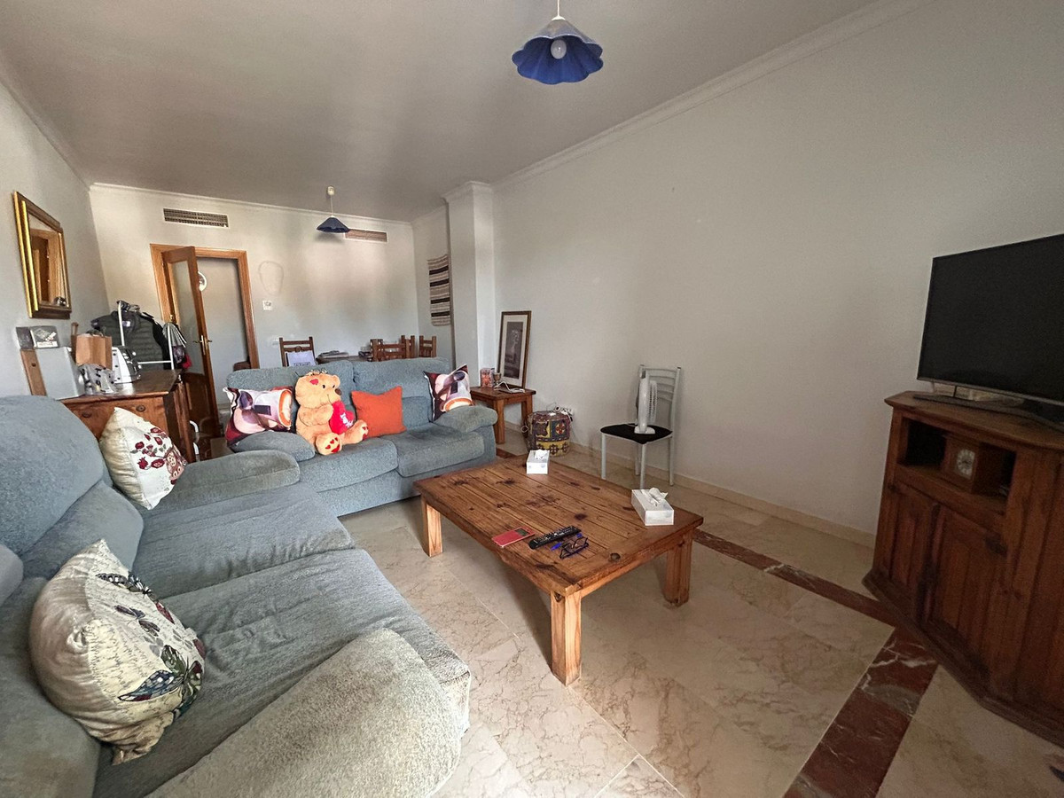 Ático de 2 Dormitorios y 2 Baños en venta en Nueva Milla de Oro, Estepona