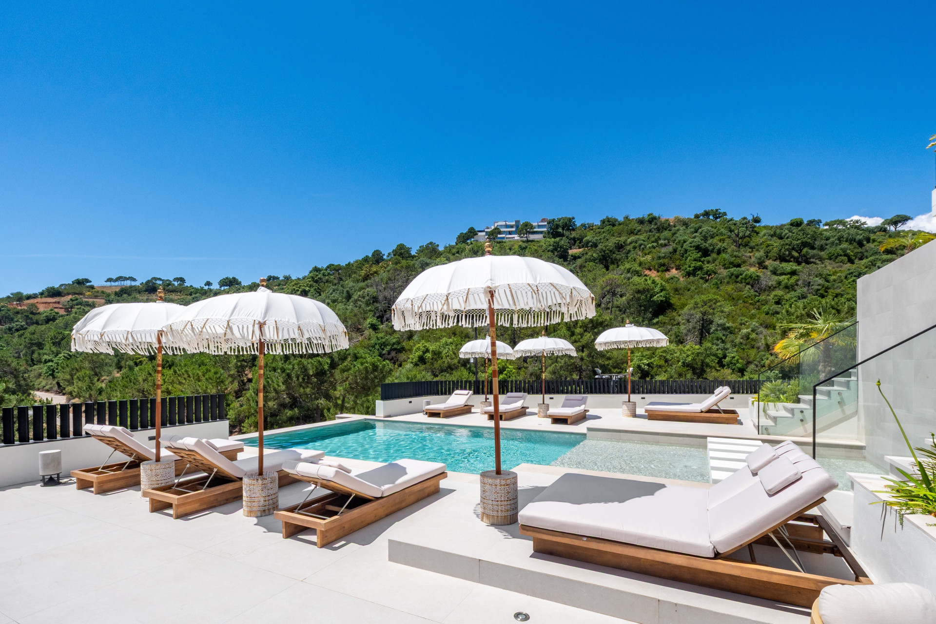Casa de 8 Dormitorios y 8 Baños en venta en Monte Mayor, Benahavís