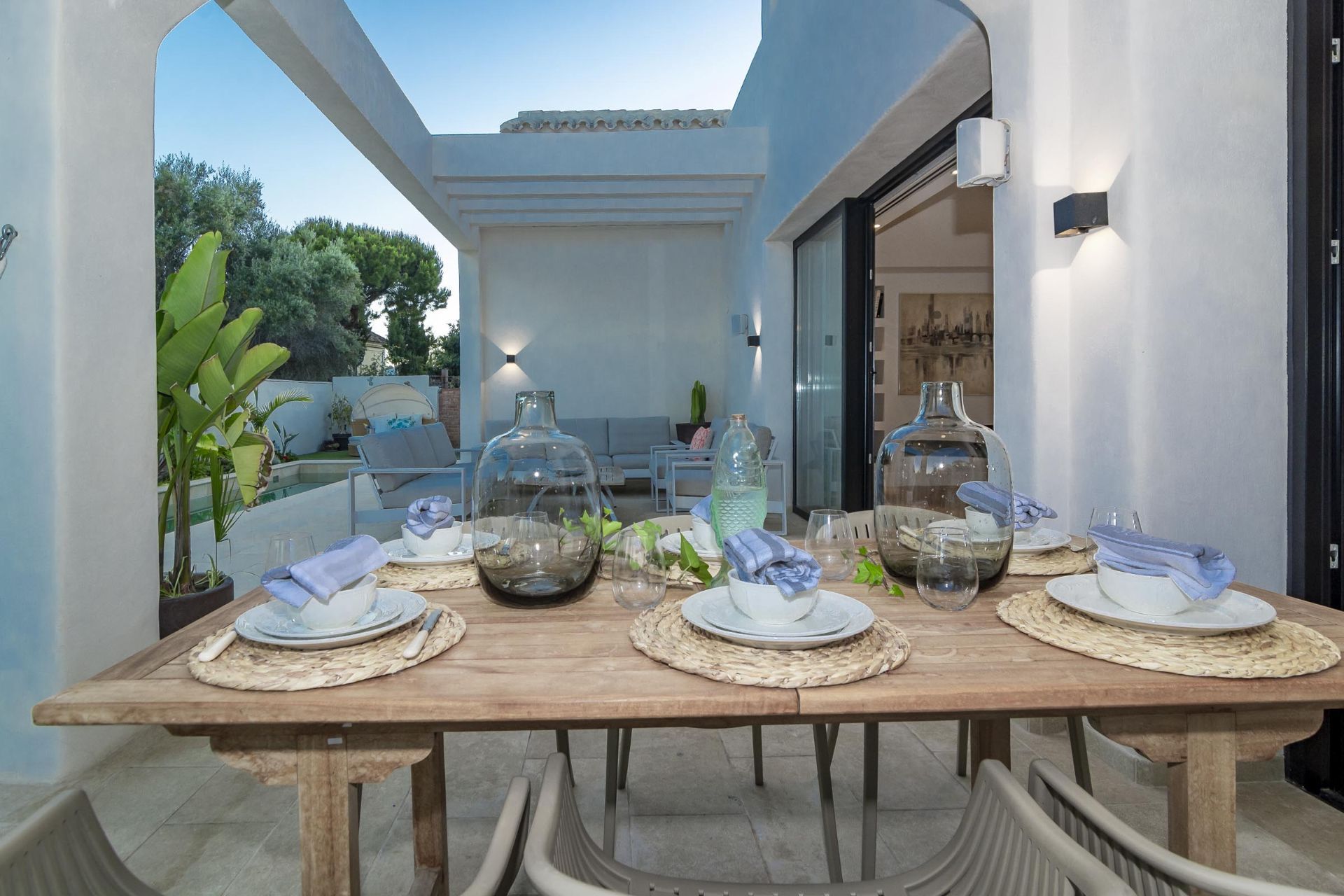 Casa de 4 Dormitorios y 5 Baños en venta en Milla de Oro, Marbella