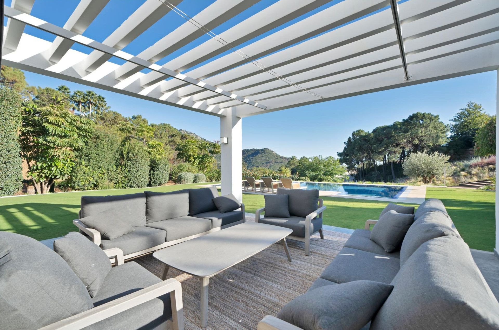 Casa de 4 Dormitorios en venta en Monte Mayor, Benahavís