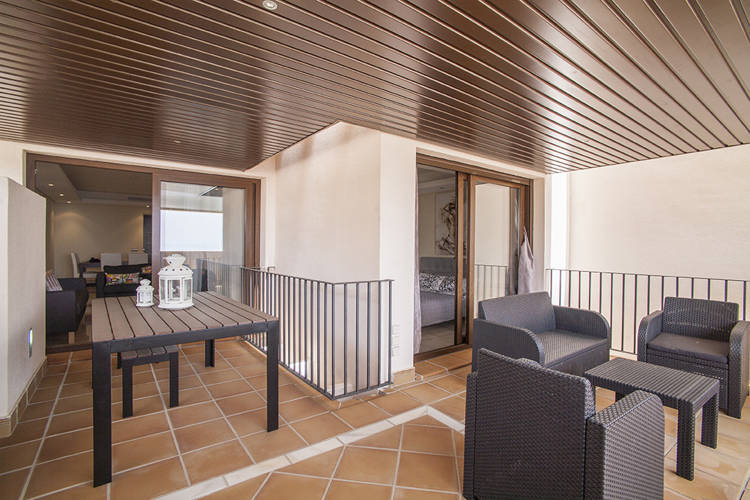 Piso de 2 Dormitorios en venta en Estepona