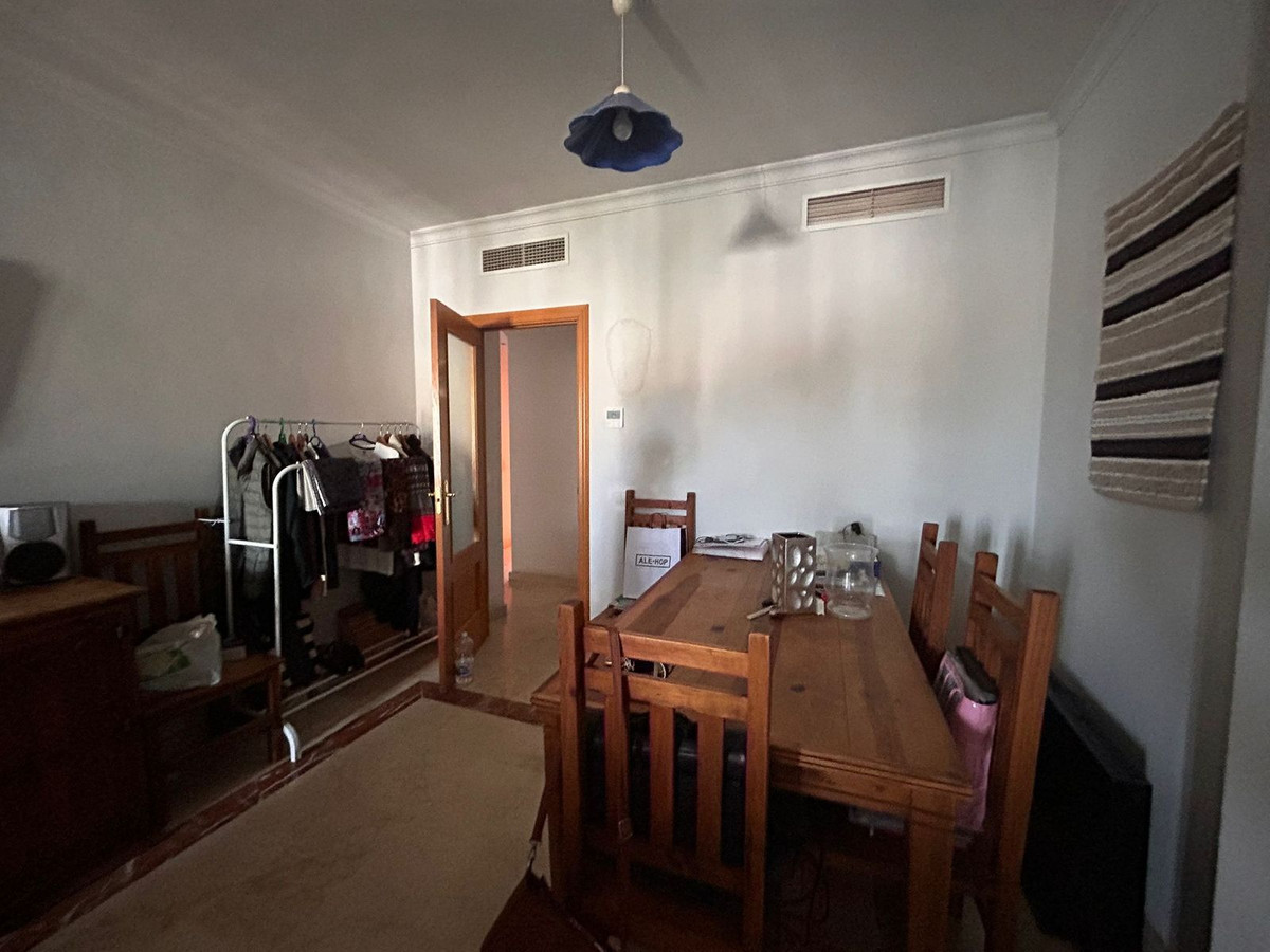 Ático de 2 Dormitorios y 2 Baños en venta en Nueva Milla de Oro, Estepona