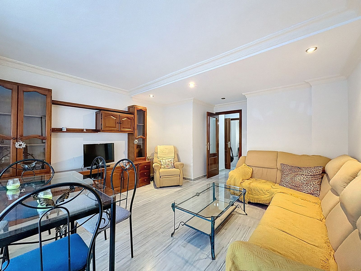 Piso de 2 Dormitorios y 1 Baño en venta en San Pedro de Alcántara