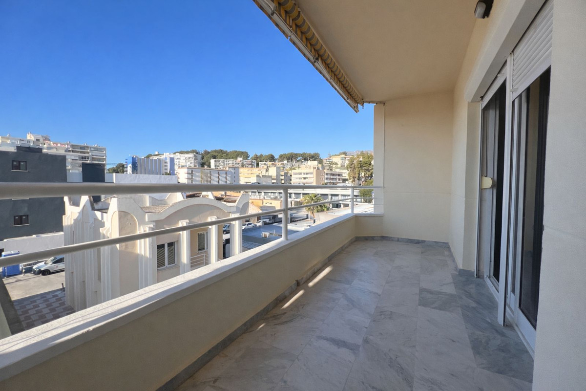 Piso de 3 Dormitorios en venta en Torremolinos