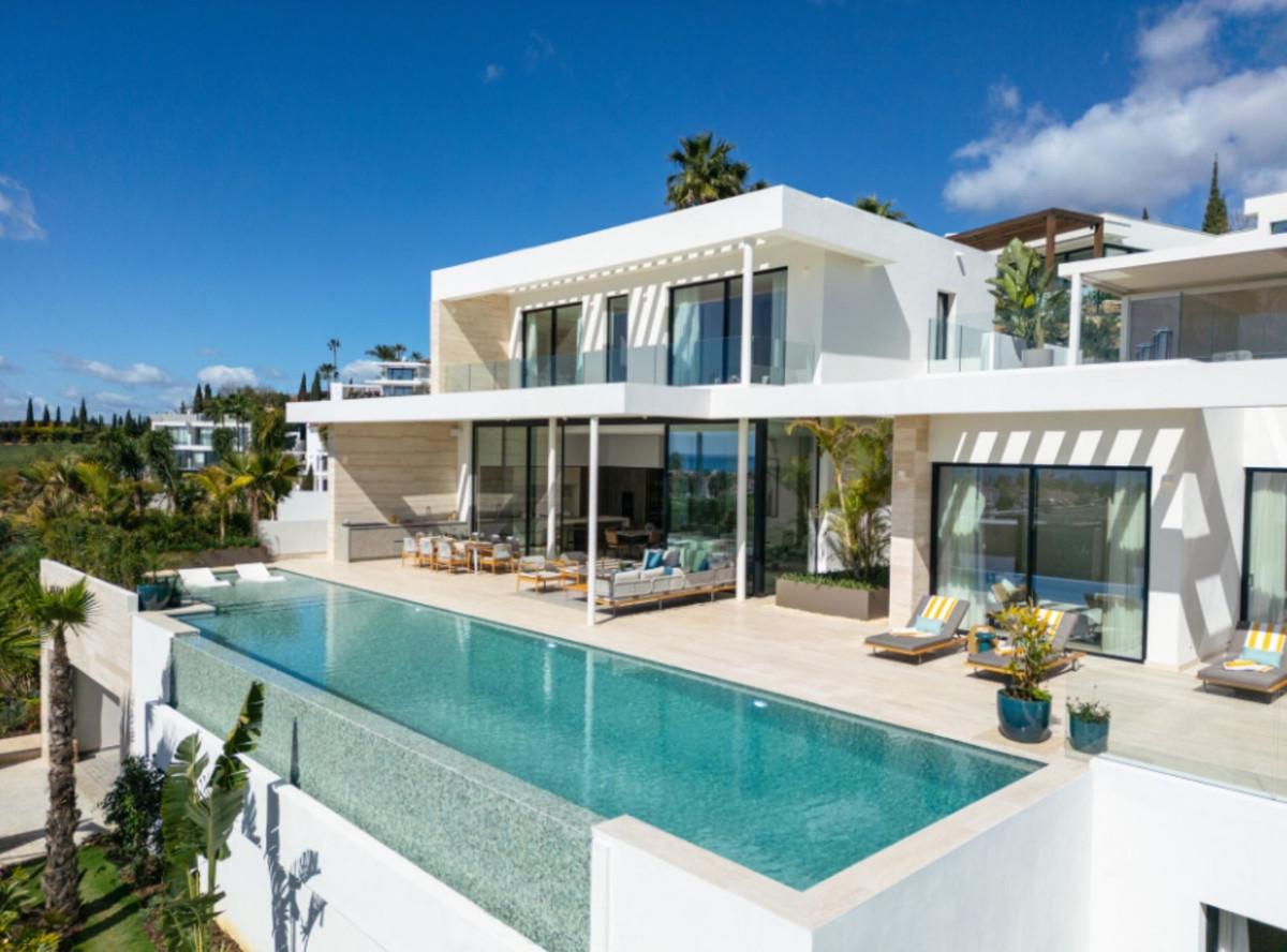 Casa de 6 Dormitorios y 8 Baños en venta en Benahavís