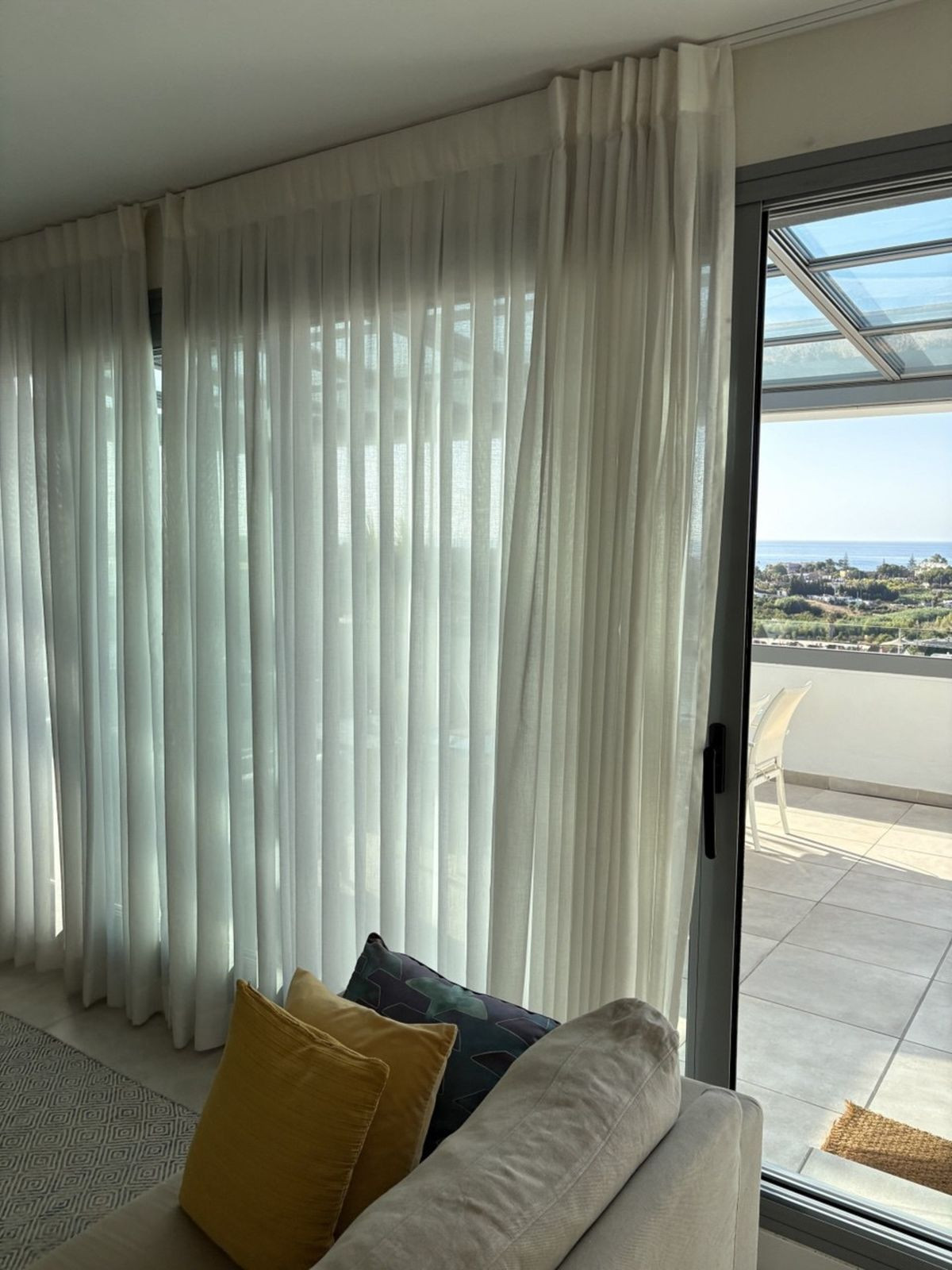 Ático de 3 Dormitorios y 3 Baños en venta en Nueva Milla de Oro, Estepona