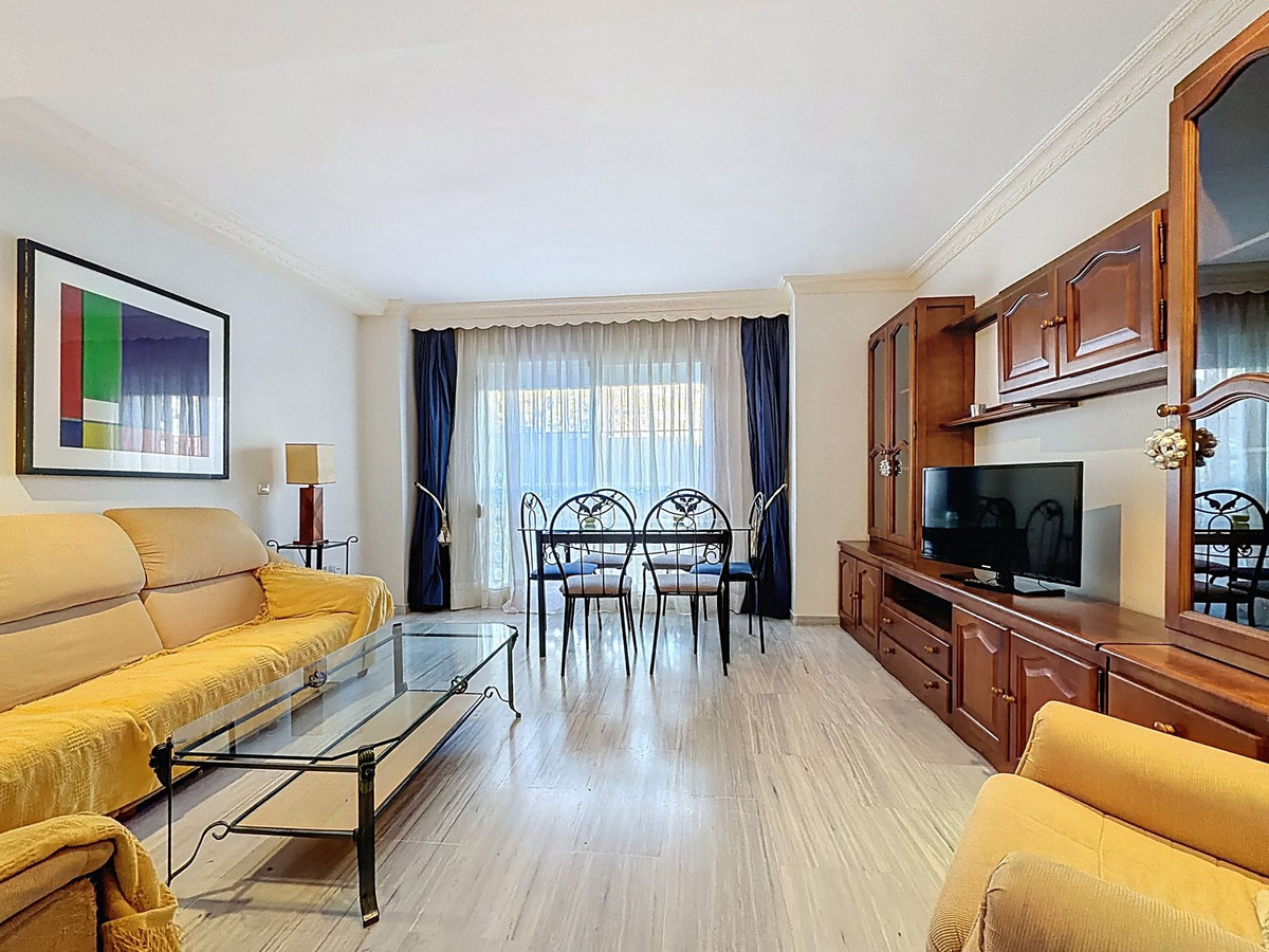 Piso de 2 Dormitorios y 1 Baño en venta en San Pedro de Alcántara