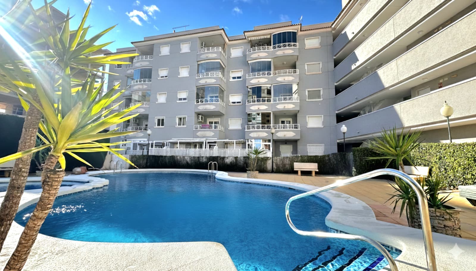 Piso de 2 Dormitorios y 1 Baño en venta en Guardamar del Segura