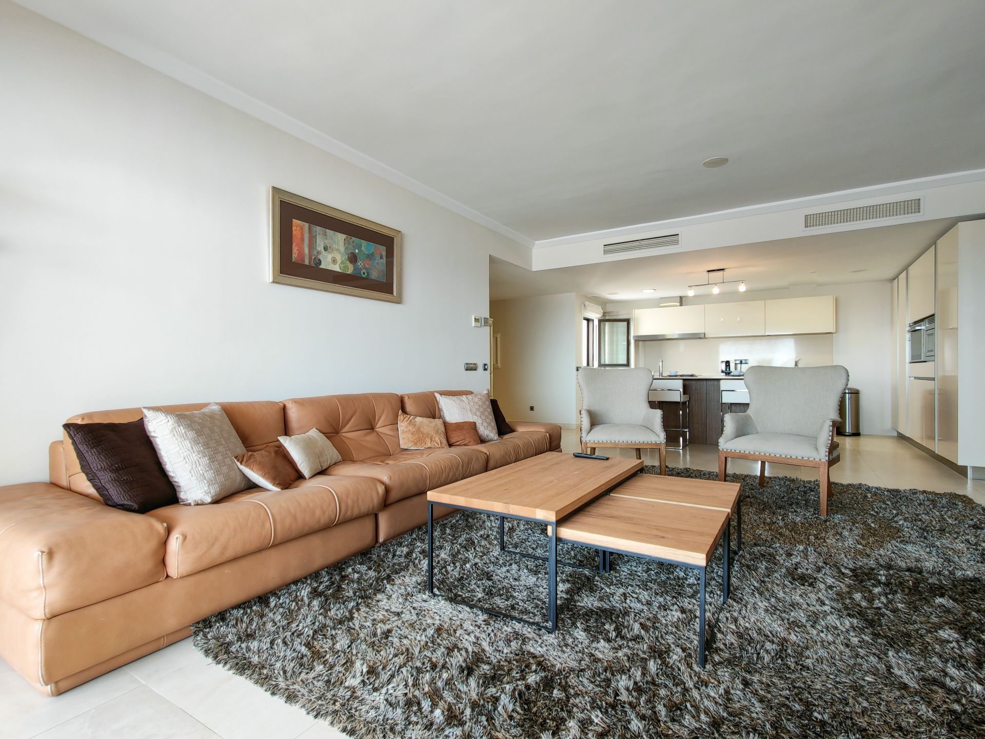 Piso de 4 Dormitorios en venta en Nueva Andalucía, Marbella
