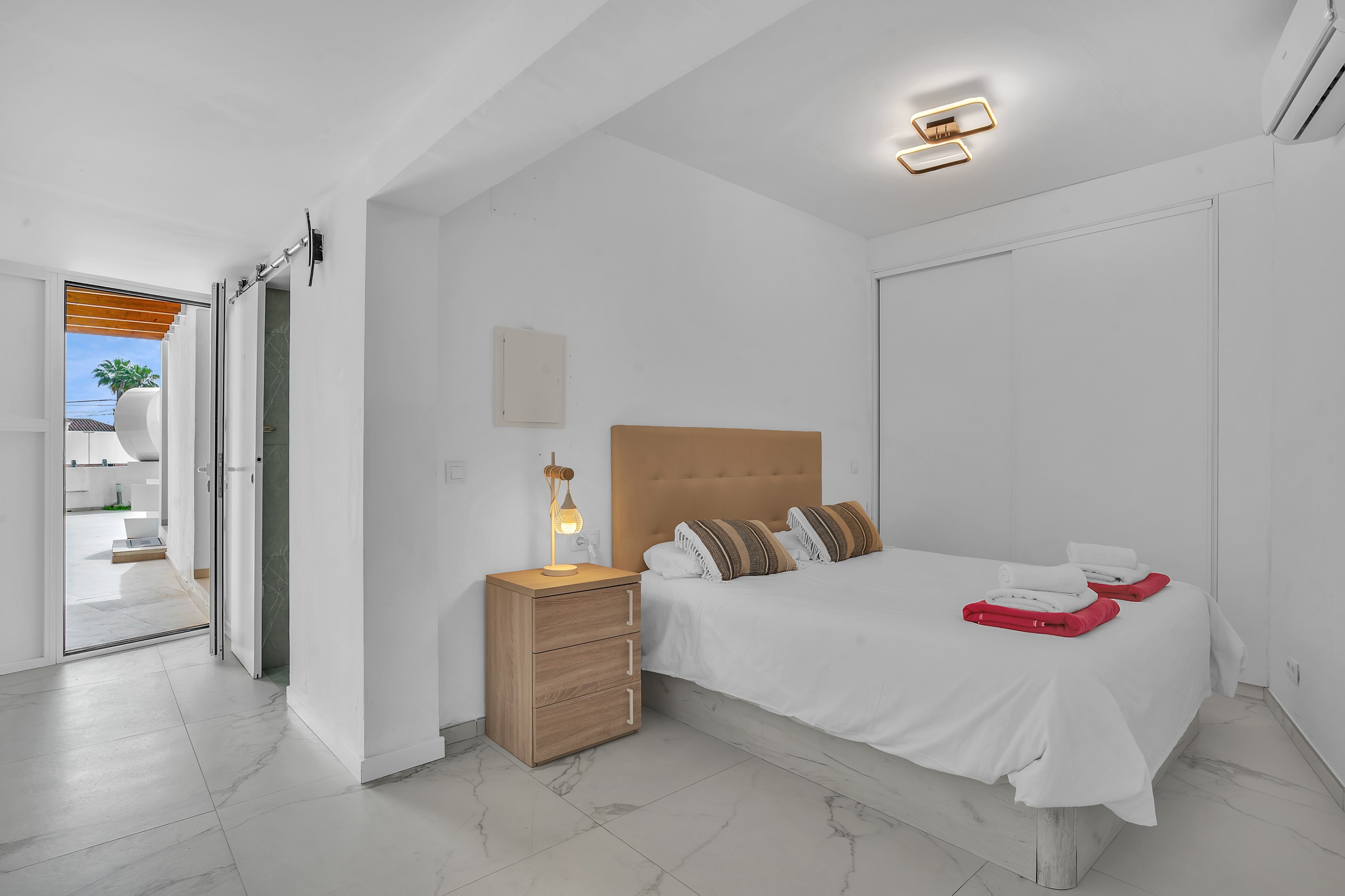 6 спални - Вила за продажба в Nueva Andalucia, Marbella