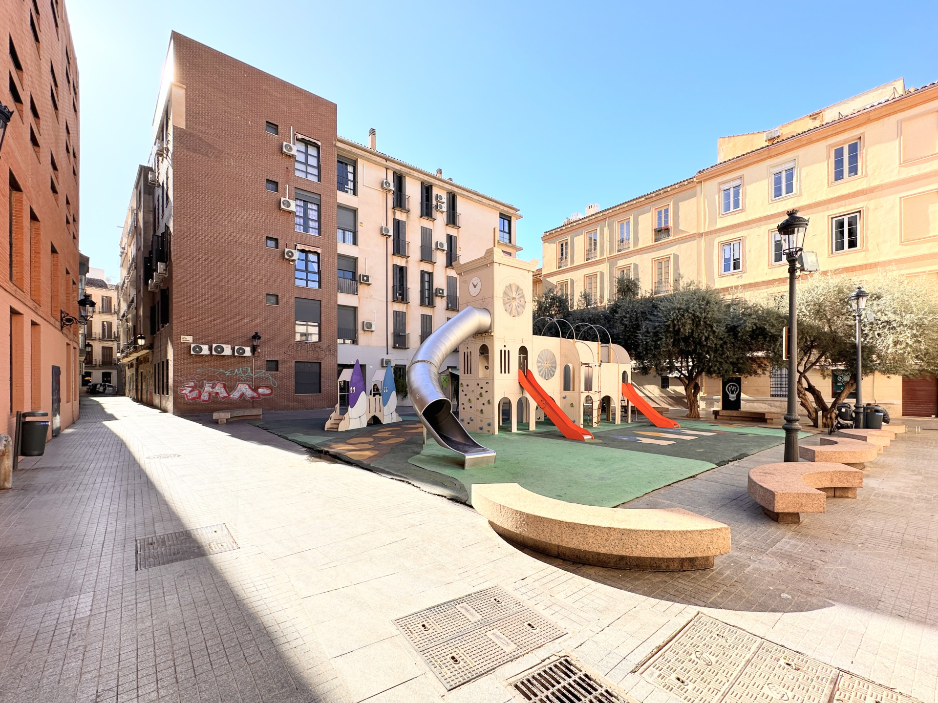 Piso de 2 Dormitorios y 1 Baño en venta en Málaga Centro