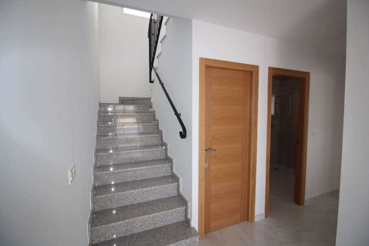 Casa de 4 Dormitorios y 3 Baños en venta en El Pinós