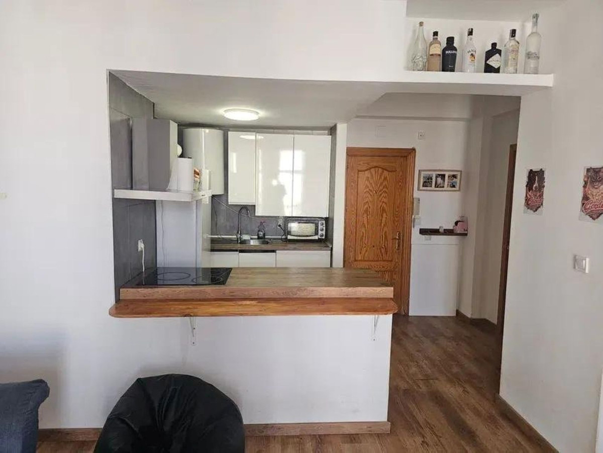 2 Bed - Apartment for Sale in Nueva Andalucia, Marbella