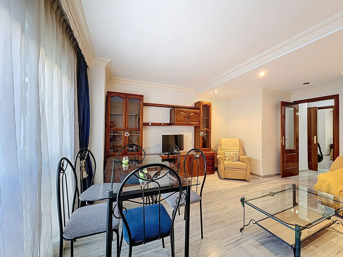 Piso de 2 Dormitorios y 1 Baño en venta en San Pedro de Alcántara