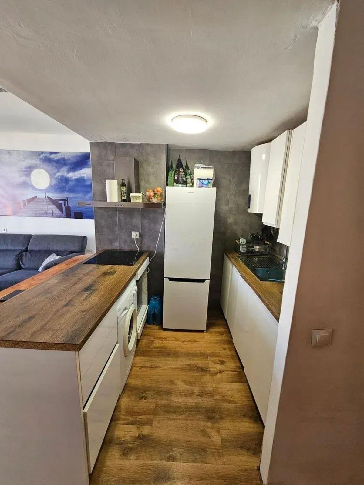 2 Bed - Apartment for Sale in Nueva Andalucia, Marbella