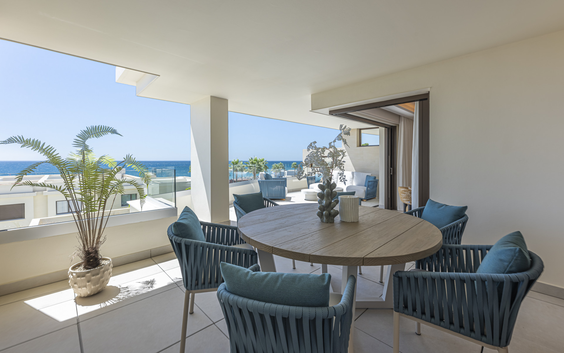 Piso de 2 Dormitorios en venta en Estepona