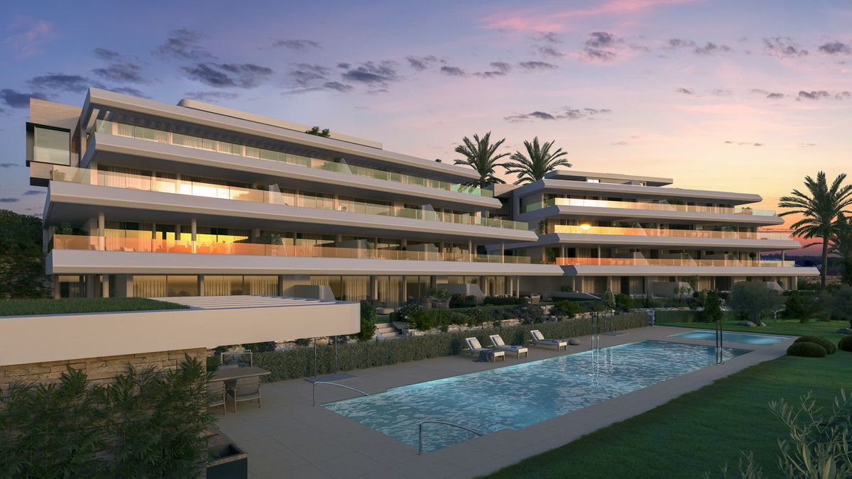 Piso de 2 Dormitorios en venta en Estepona